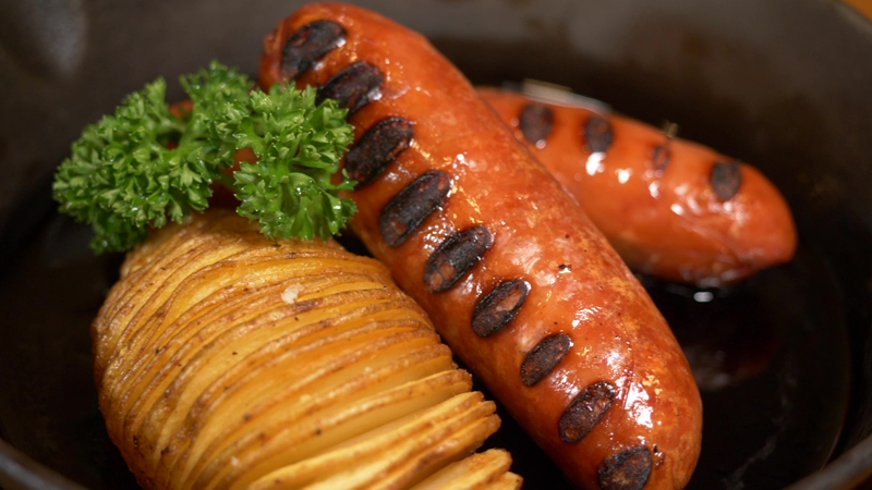 CCC Cheese CheersCafeあらびきソーセージとハツセルバックポテト女子駅前ガイドイーグルテレビ渋谷インスタ映えスポット